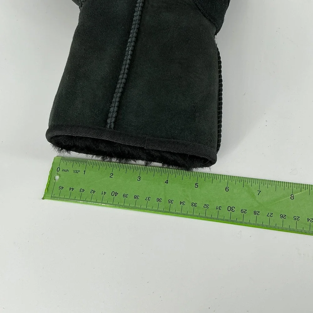 UGG Australia Size 6 Classic Short II Boots‎ Black Suede Sheepskin Lined Women